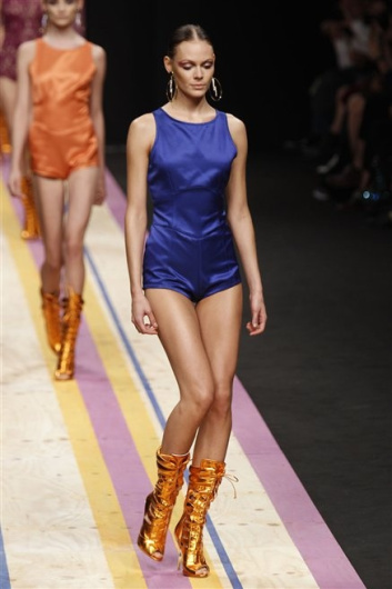 Fotoservizio/SS 2013/WOMEN/FRANKIE MORELLO/DP1/42