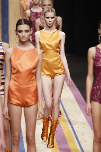Fotoservizio/SS 2013/WOMEN/FRANKIE MORELLO/DP1/50