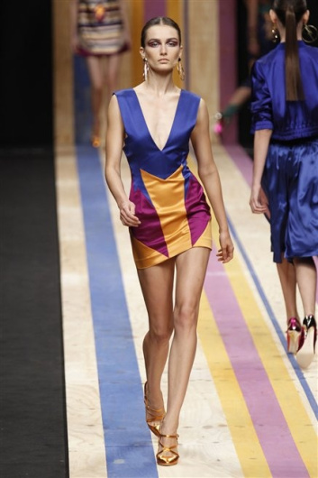 Fotoservizio/SS 2013/WOMEN/FRANKIE MORELLO/DP1/3