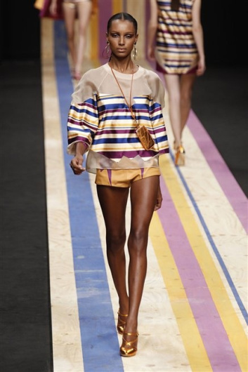 Fotoservizio/SS 2013/WOMEN/FRANKIE MORELLO/DP1/5
