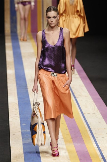 Fotoservizio/SS 2013/WOMEN/FRANKIE MORELLO/DP1/7