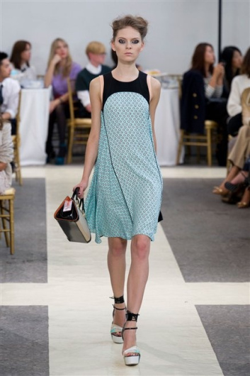 Fotoservizio/SS 2013/WOMEN/ANTONIO MARRAS/DP1/17