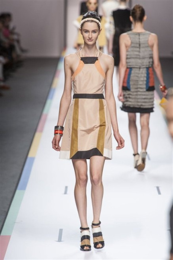 Fotoservizio/SS 2013/WOMEN/FENDI/DP1/9