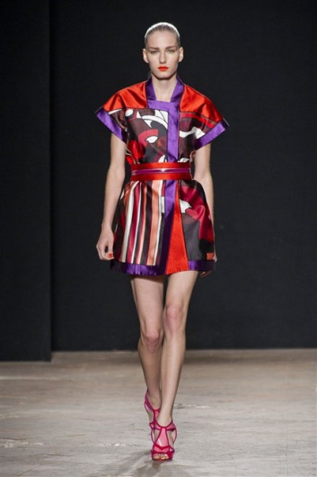 Fotoservizio/SS 2013/WOMEN/AQUILANO.RIMONDI/DP1/26