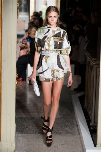 Fotoservizio/SS 2013/WOMEN/EMILIO PUCCI/DP1/13