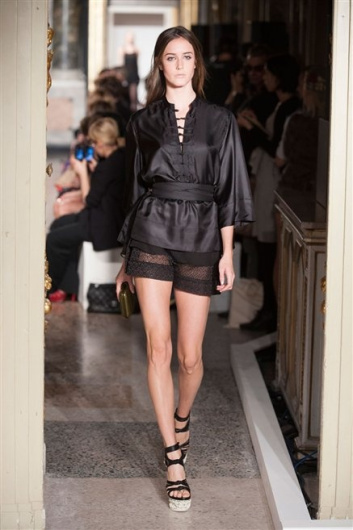 Fotoservizio/SS 2013/WOMEN/EMILIO PUCCI/DP1/21