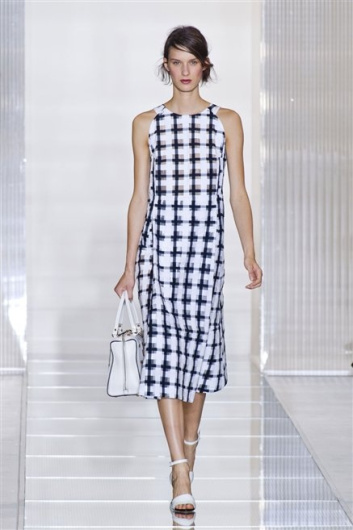 Fotoservizio/SS 2013/WOMEN/MARNI/DP1/2