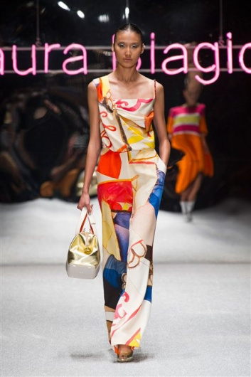 Fotoservizio/SS 2013/WOMEN/LAURA BIAGIOTTI/DP1/4