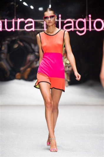 Fotoservizio/SS 2013/WOMEN/LAURA BIAGIOTTI/DP1/5