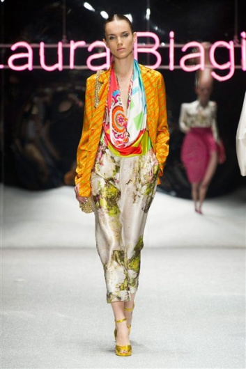 Fotoservizio/SS 2013/WOMEN/LAURA BIAGIOTTI/DP1/19