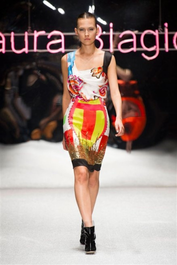 Fotoservizio/SS 2013/WOMEN/LAURA BIAGIOTTI/DP1/31