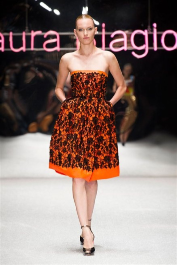 Fotoservizio/SS 2013/WOMEN/LAURA BIAGIOTTI/DP1/32