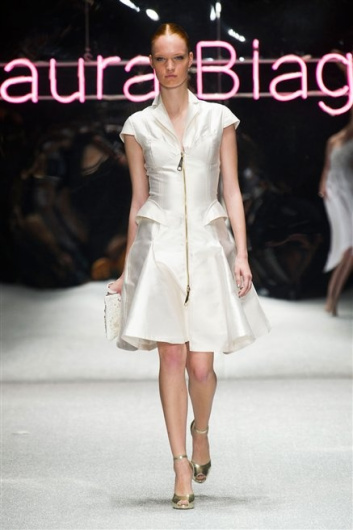 Fotoservizio/SS 2013/WOMEN/LAURA BIAGIOTTI/DP1/39