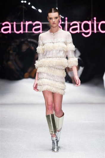 Fotoservizio/SS 2013/WOMEN/LAURA BIAGIOTTI/DP1/41