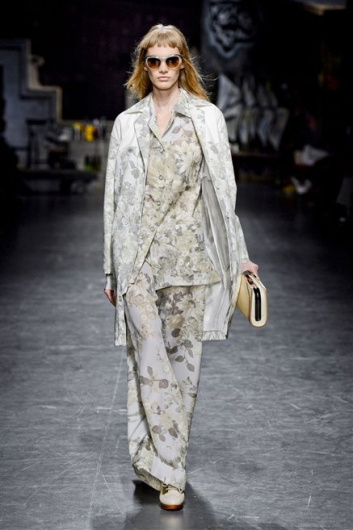 Fotoservizio/SS 2013/WOMEN/TRUSSARDI/DP1/17