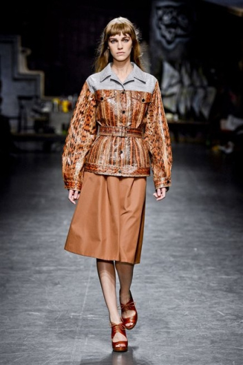 Fotoservizio/SS 2013/WOMEN/TRUSSARDI/DP1/21