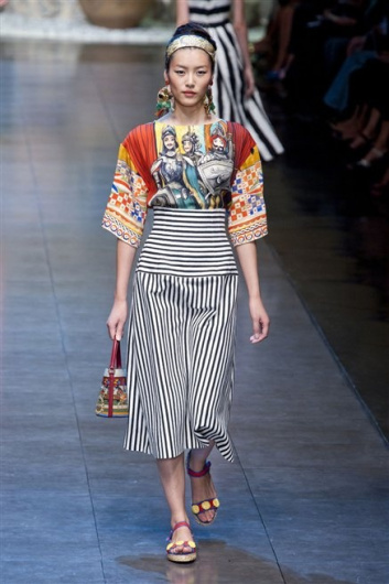 Fotoservizio/SS 2013/WOMEN/DOLCE & GABBANA/DP1/15