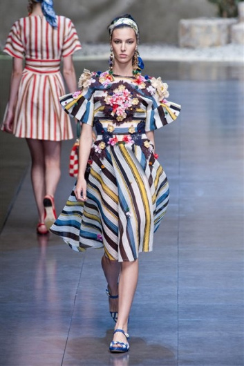Fotoservizio/SS 2013/WOMEN/DOLCE & GABBANA/DP1/23