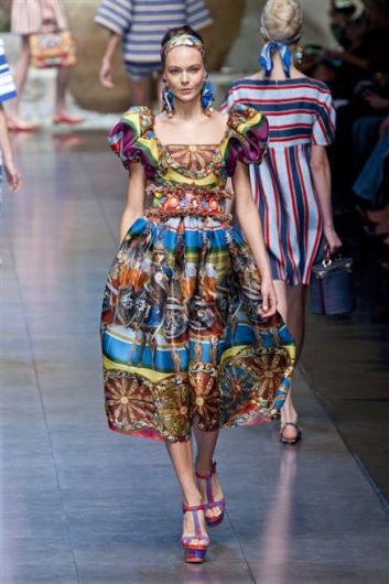 Fotoservizio/SS 2013/WOMEN/DOLCE & GABBANA/DP1/24