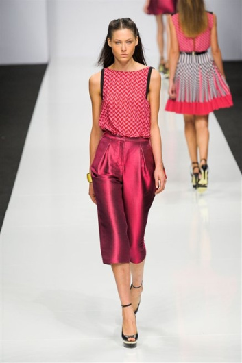 Fotoservizio/SS 2013/WOMEN/BYBLOS/DP1/20