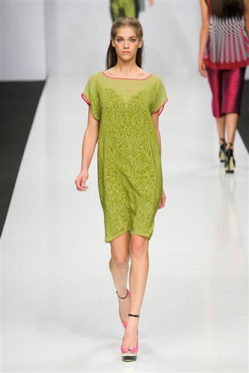 Fotoservizio/SS 2013/WOMEN/BYBLOS/DP1/21