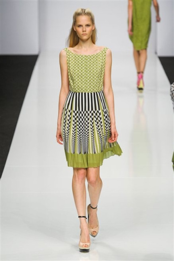 Fotoservizio/SS 2013/WOMEN/BYBLOS/DP1/23