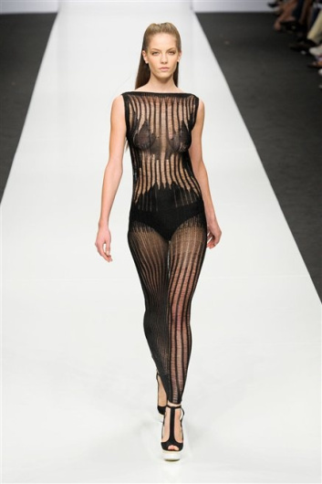 Fotoservizio/SS 2013/WOMEN/BYBLOS/DP1/38