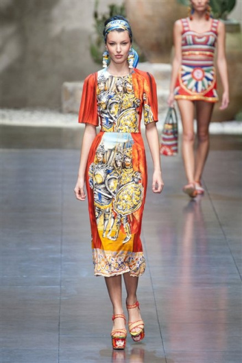 Fotoservizio/SS 2013/WOMEN/DOLCE & GABBANA/DP1/0