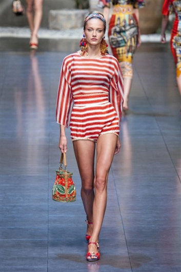 Fotoservizio/SS 2013/WOMEN/DOLCE & GABBANA/DP1/3