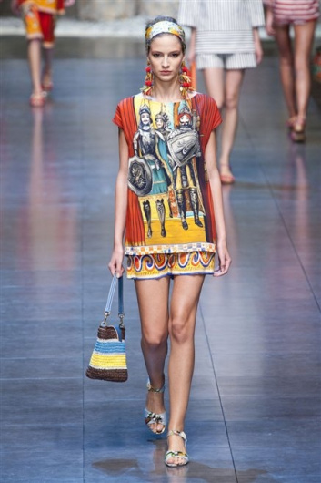 Fotoservizio/SS 2013/WOMEN/DOLCE & GABBANA/DP1/6