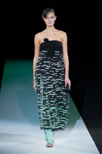 Fotoservizio/SS 2013/WOMEN/GIORGIO ARMANI/DP1/46