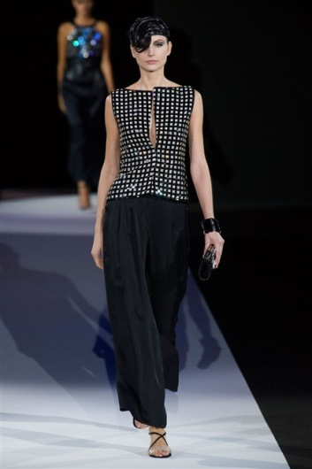 Fotoservizio/SS 2013/WOMEN/GIORGIO ARMANI/DP1/49