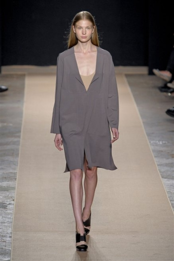 Fotoservizio/SS 2013/WOMEN/MARCO DE VINCENZO/DP1/14