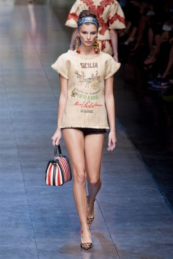Fotoservizio/SS 2013/WOMEN/DOLCE & GABBANA/DP1/80