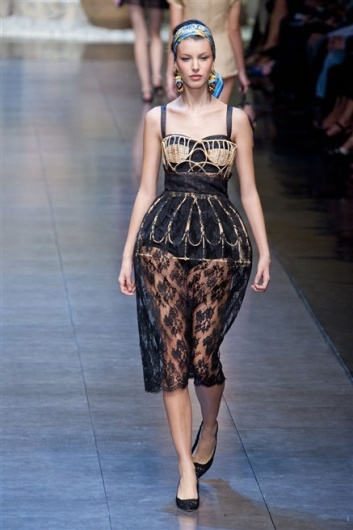 Fotoservizio/SS 2013/WOMEN/DOLCE & GABBANA/DP1/83