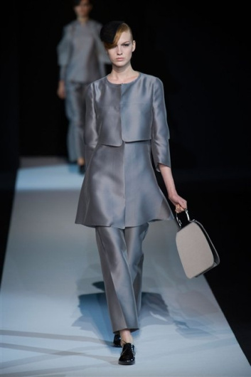 Fotoservizio/SS 2013/WOMEN/GIORGIO ARMANI/DP1/4