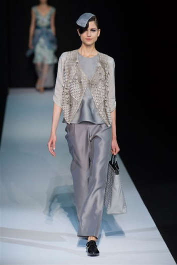 Fotoservizio/SS 2013/WOMEN/GIORGIO ARMANI/DP1/10
