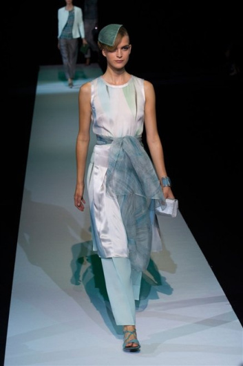Fotoservizio/SS 2013/WOMEN/GIORGIO ARMANI/DP1/14