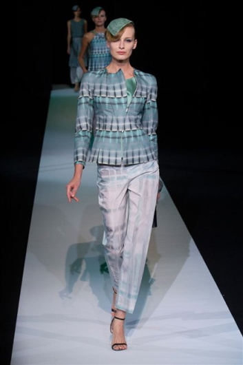 Fotoservizio/SS 2013/WOMEN/GIORGIO ARMANI/DP1/16