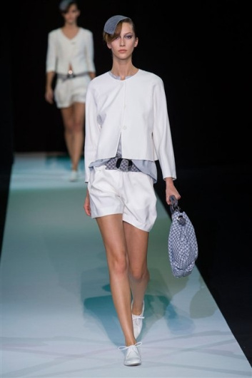 Fotoservizio/SS 2013/WOMEN/GIORGIO ARMANI/DP1/22