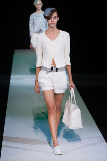 Fotoservizio/SS 2013/WOMEN/GIORGIO ARMANI/DP1/23