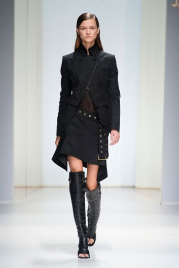 Fotoservizio/SS 2013/WOMEN/SALVATORE FERRAGAMO/DP1/2