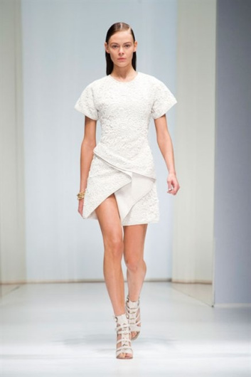 Fotoservizio/SS 2013/WOMEN/SALVATORE FERRAGAMO/DP1/18