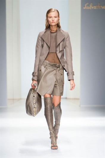 Fotoservizio/SS 2013/WOMEN/SALVATORE FERRAGAMO/DP1/24