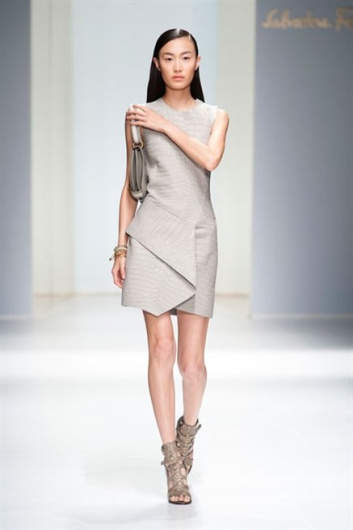 Fotoservizio/SS 2013/WOMEN/SALVATORE FERRAGAMO/DP1/25