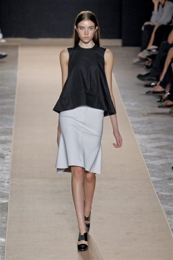 Fotoservizio/SS 2013/WOMEN/MARCO DE VINCENZO/DP1/28