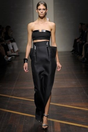 Fotoservizio/SS 2013/WOMEN/GIANFRANCO FERRE'/DP2/18