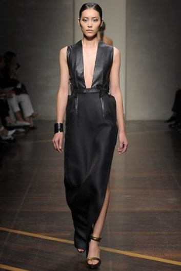 Fotoservizio/SS 2013/WOMEN/GIANFRANCO FERRE'/DP2/19