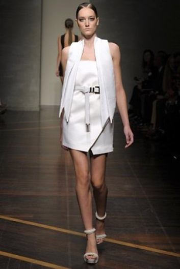 Fotoservizio/SS 2013/WOMEN/GIANFRANCO FERRE'/DP2/2