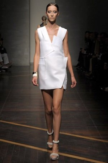 Fotoservizio/SS 2013/WOMEN/GIANFRANCO FERRE'/DP2/6